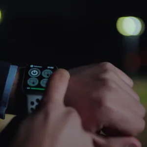 Aplicația mobilă Schréder ITERRA pentru iluminatul sportiv este disponibilă pe Google Play și Apple App Store.