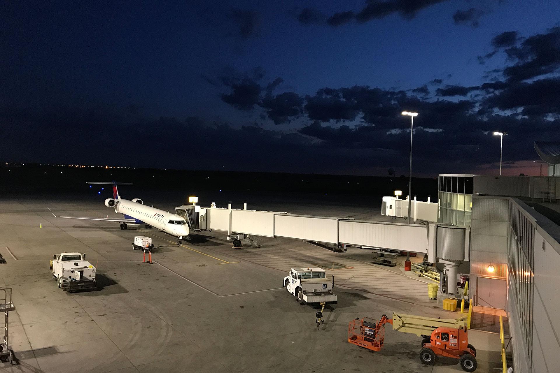 OMNIstar improves the quality of light to enhance safety for all while reducing the operating costs for Saskatoon airport