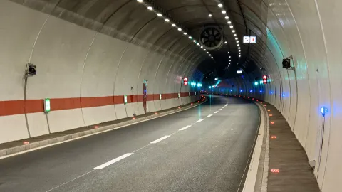 Iluminatul durabil cu LED-uri asigură siguranța în tunelul 1 Martie